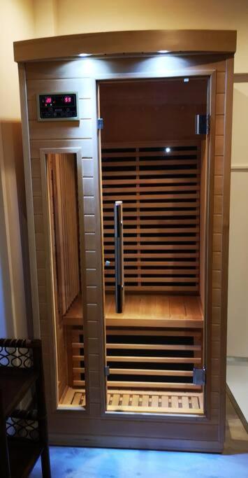 Maison Atypique, Centre-Ville 2+2 Pers Sauna Ir 세단 외부 사진